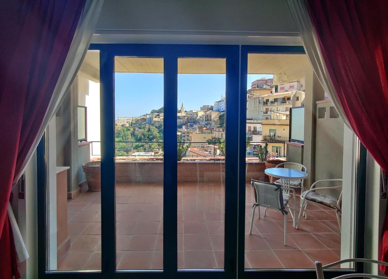 Apartamento Dolce Casa Taormina Exterior foto